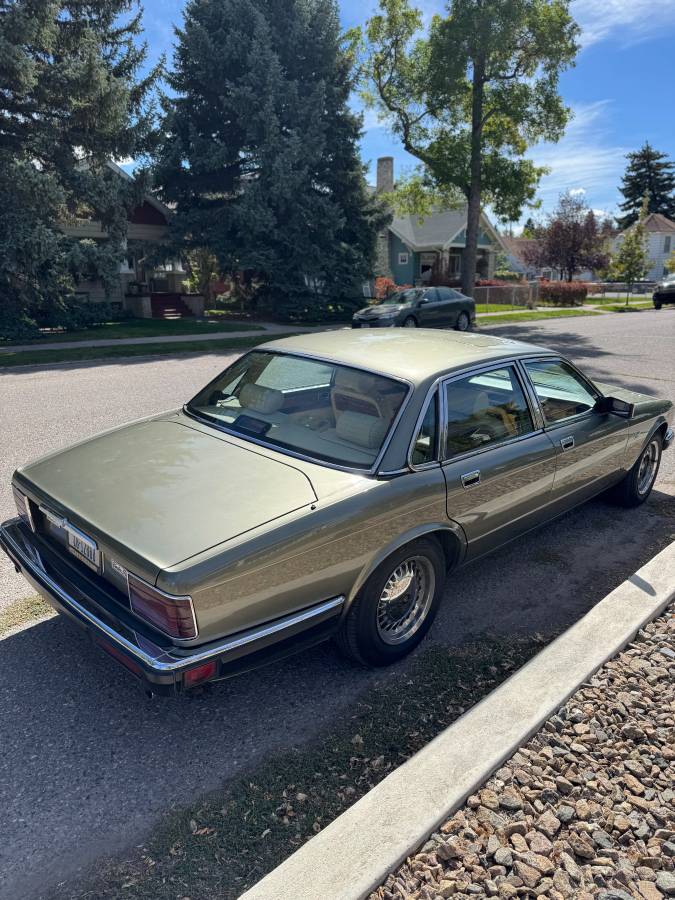 Jaguar-Xj6-1988-1