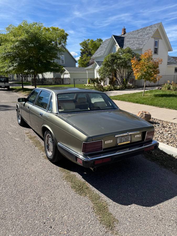 Jaguar-Xj6-1988-2