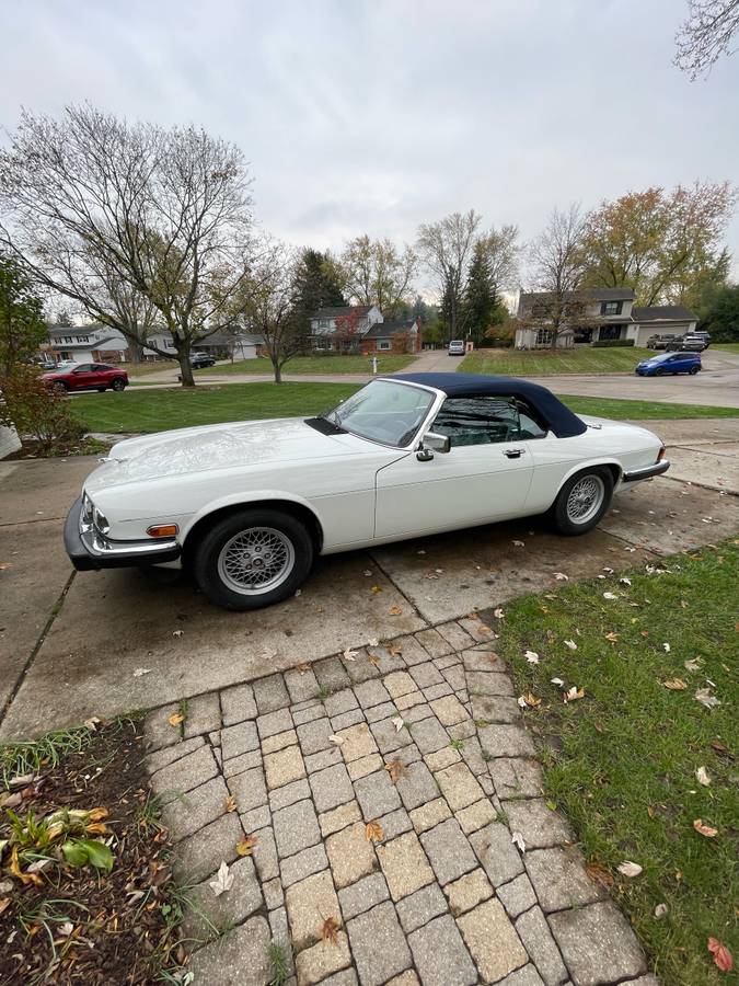 Jaguar-Xjs-1990-3