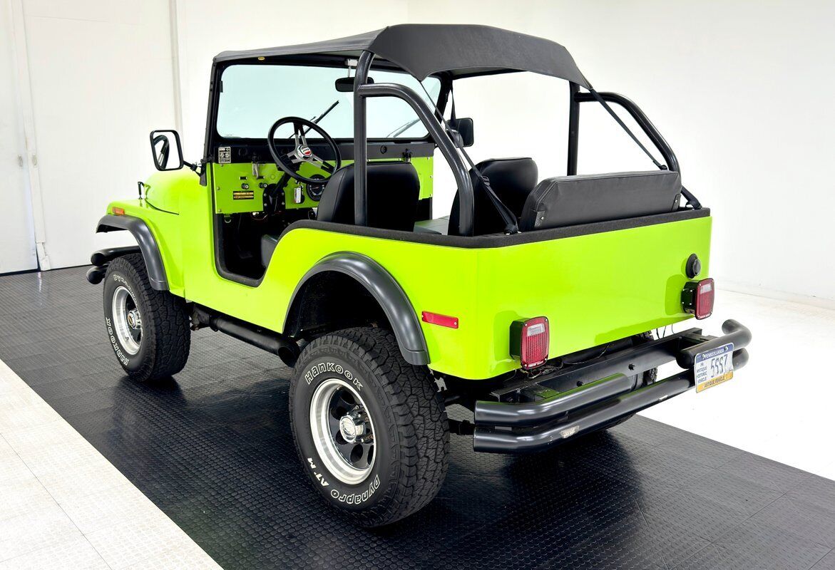 Jeep-CJ-1973-2