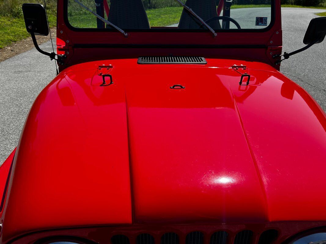 Jeep-CJ-1978-13