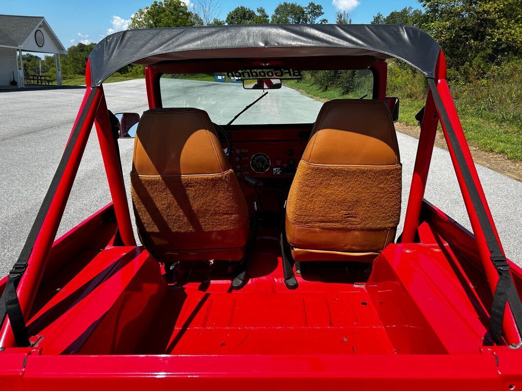 Jeep-CJ-1978-27