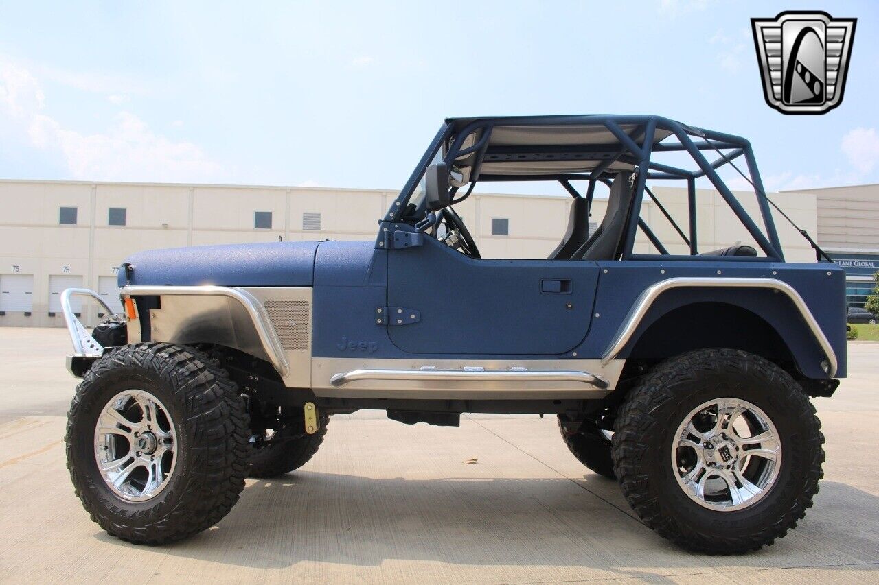 Jeep-CJ-1980-2