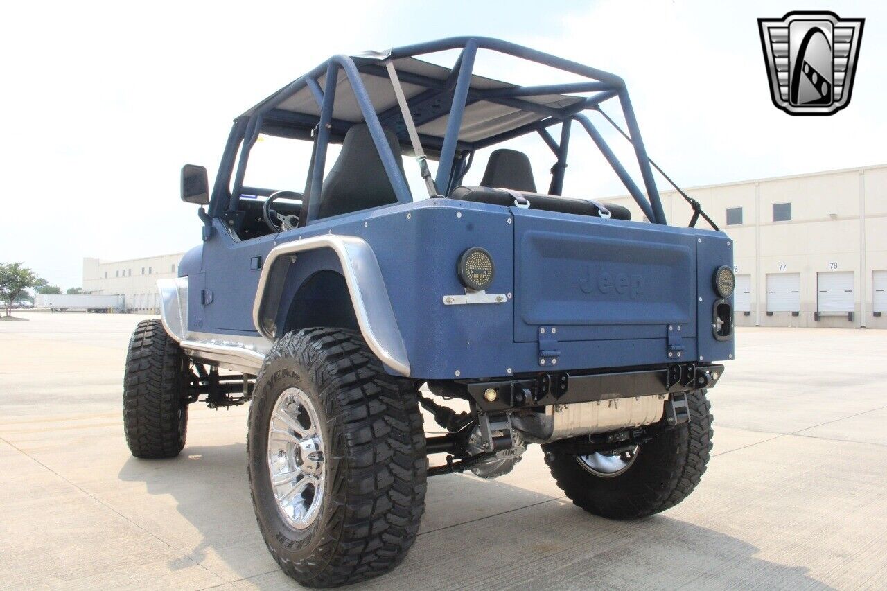 Jeep-CJ-1980-31