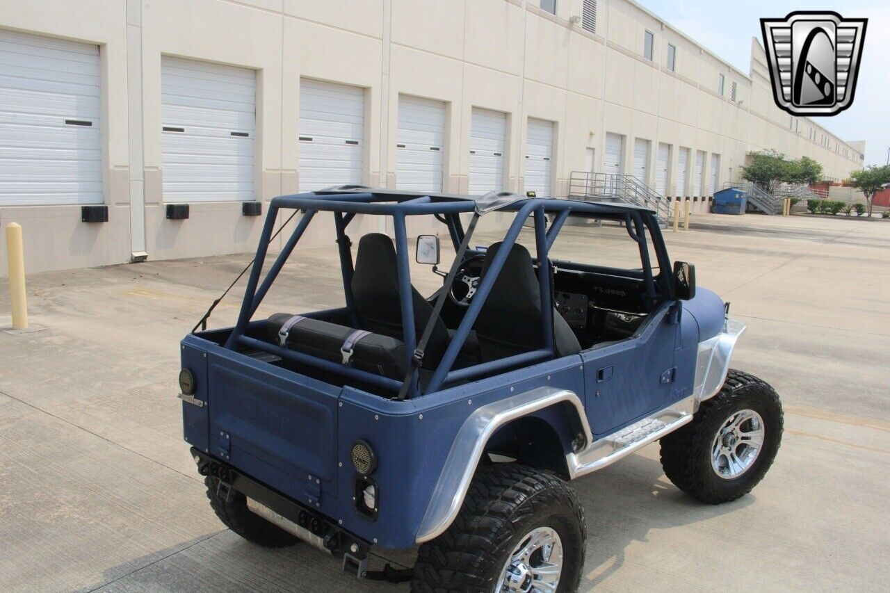 Jeep-CJ-1980-34