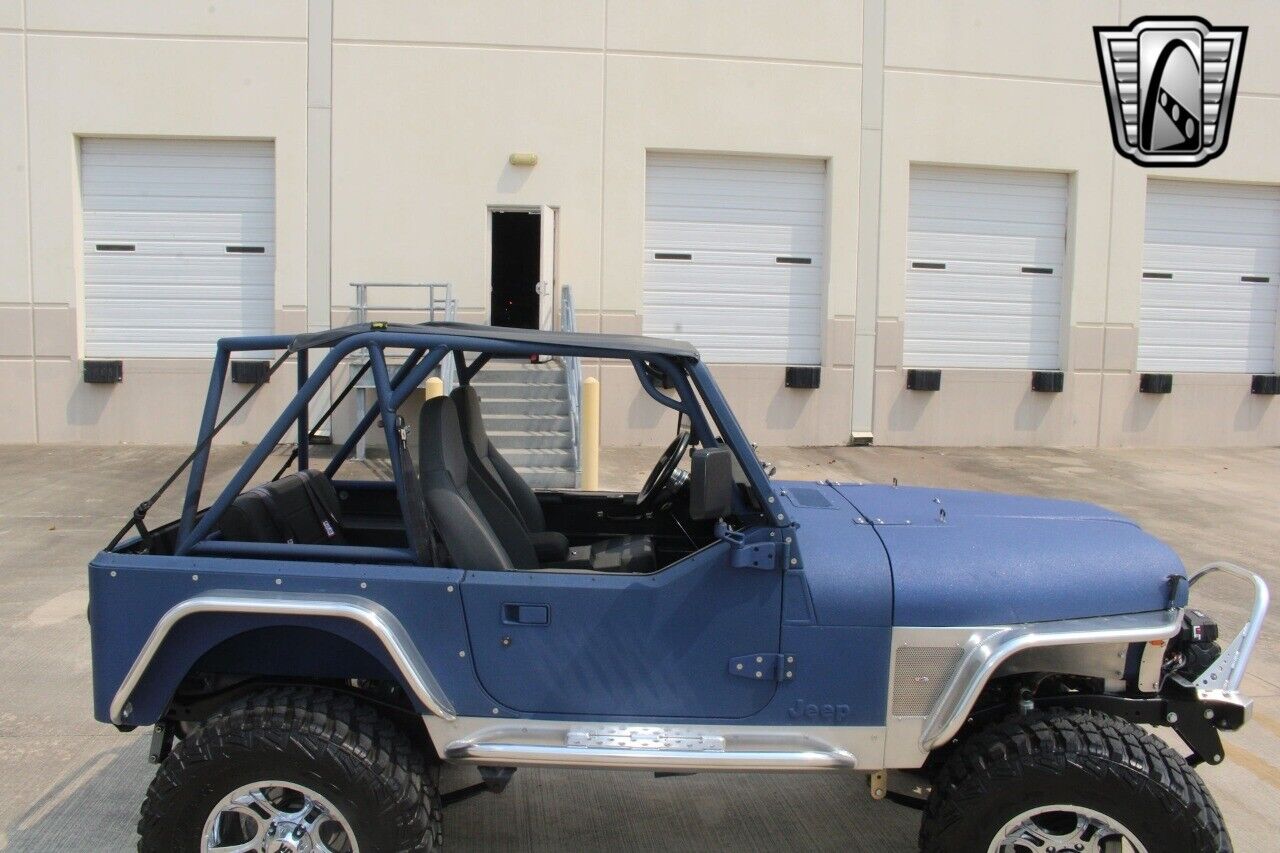 Jeep-CJ-1980-36