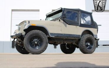 Jeep-CJ-1981-3