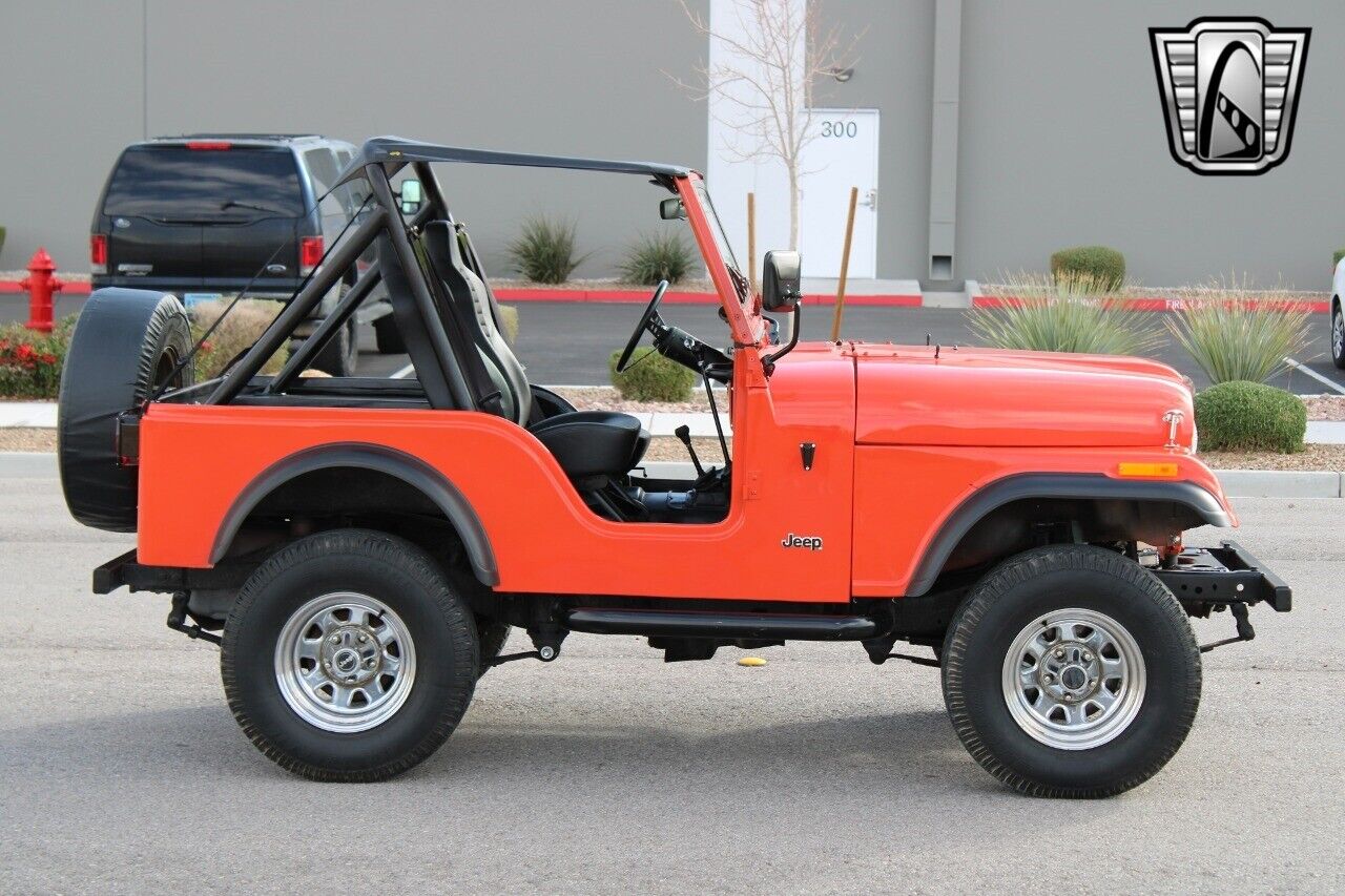 Jeep-CJ-1982-10