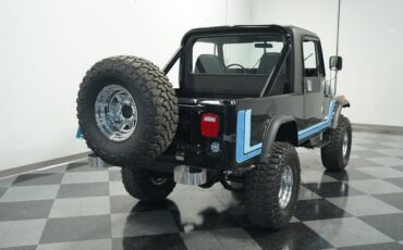 Jeep-CJ-1982-10