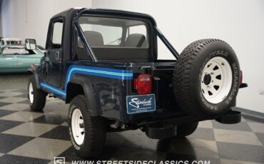 Jeep-CJ-1982-11