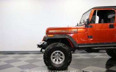 Jeep-CJ-1982-25