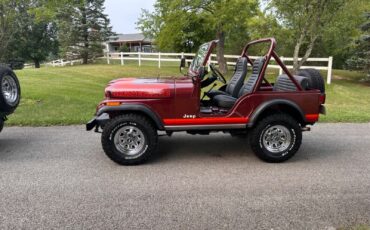 Jeep-CJ-1982-5