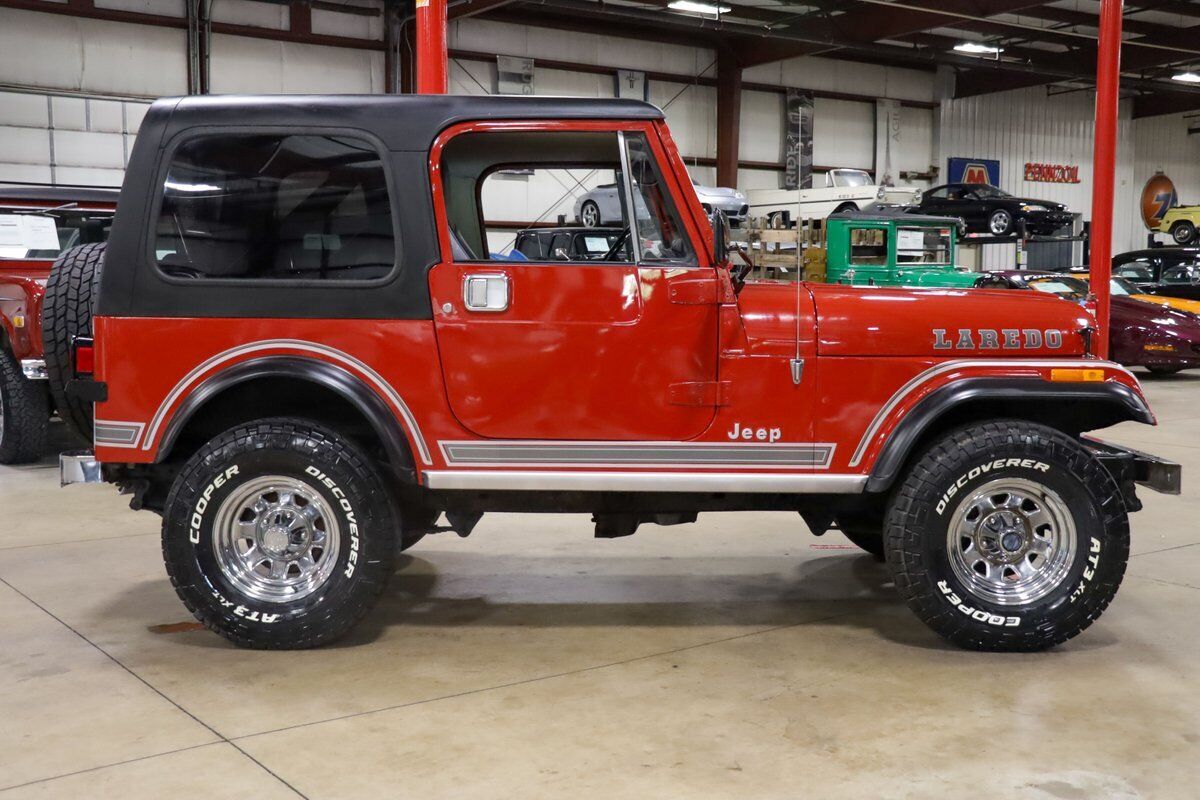 Jeep-CJ-1984-9