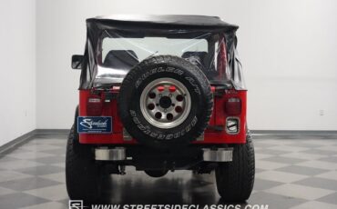 Jeep-CJ-1986-11