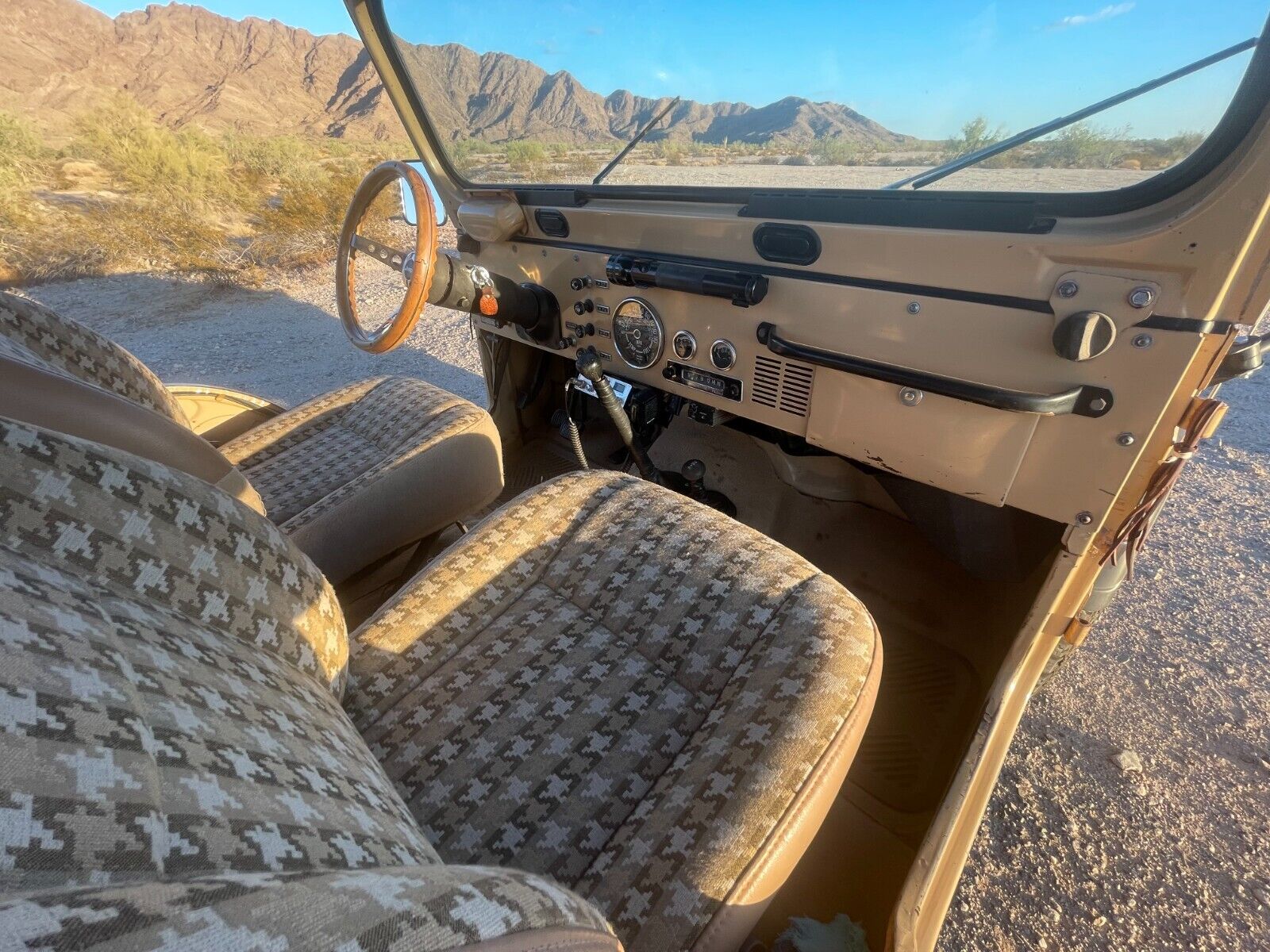 Jeep-CJ-Cabriolet-1977-17