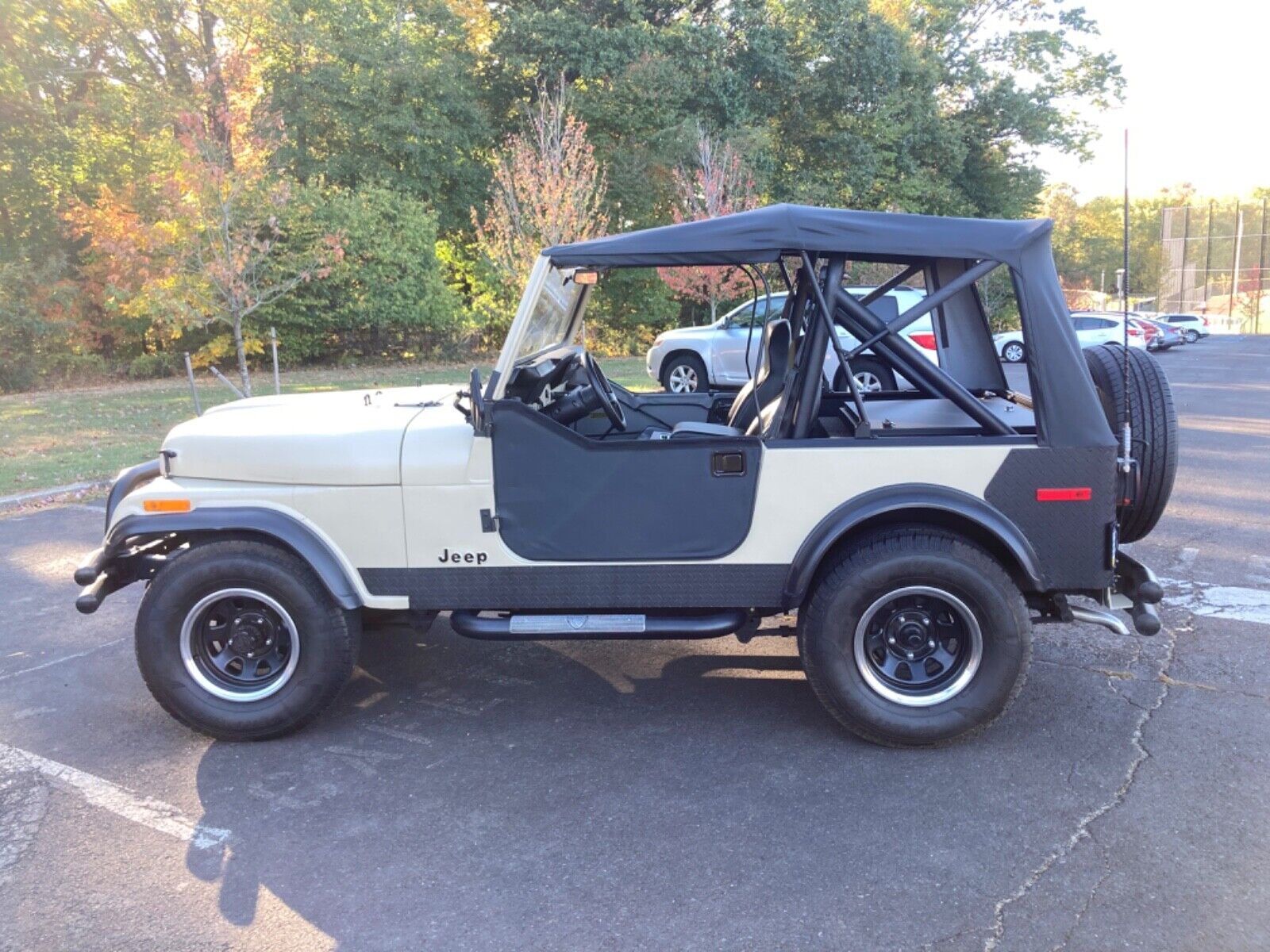 Jeep-CJ-Cabriolet-1979-1