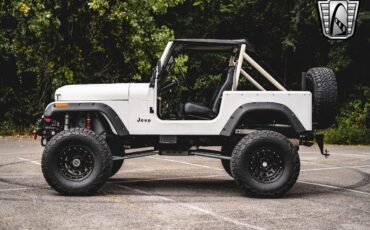 Jeep-CJ-Cabriolet-1982-3