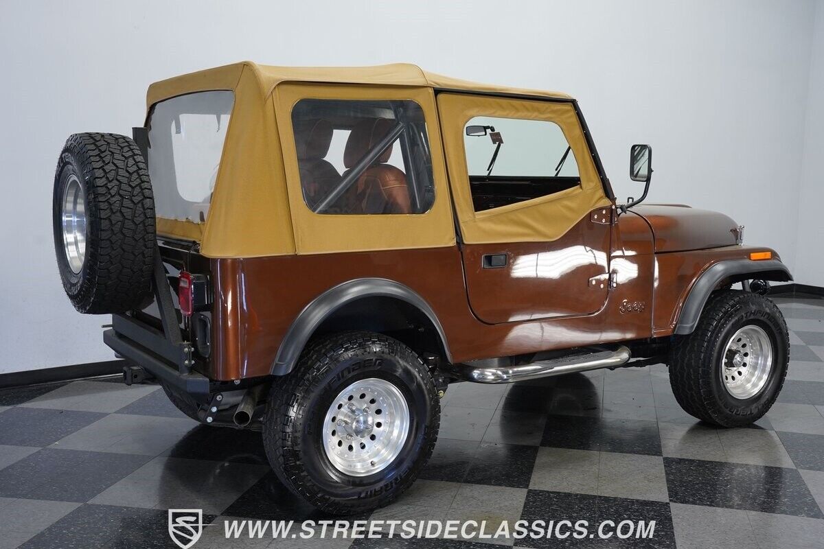 Jeep-CJ-Coupe-1980-11