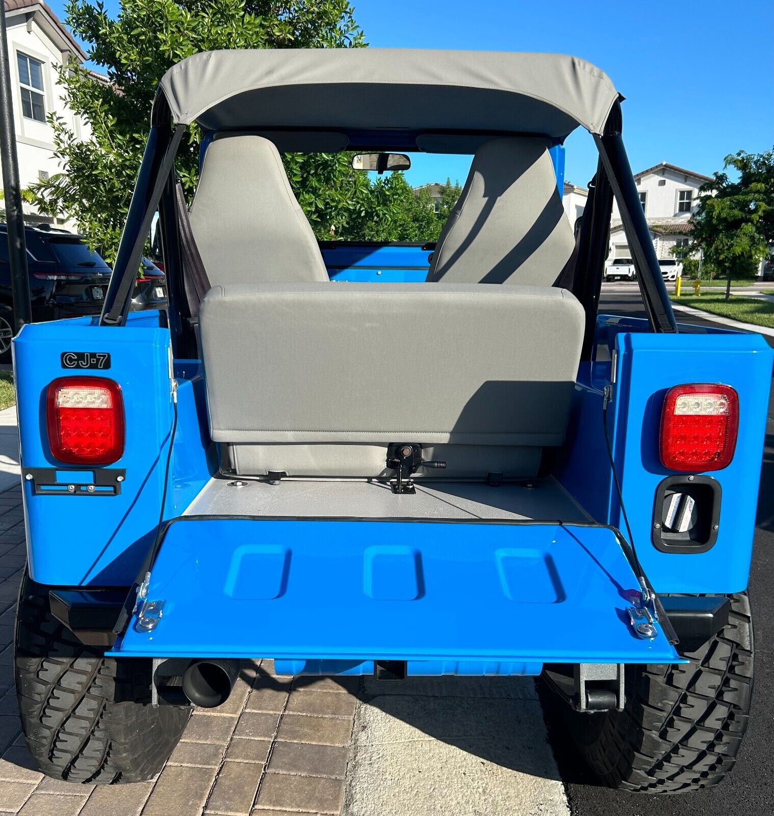 Jeep-CJ-SUV-1979-32