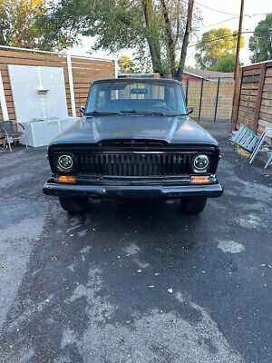 Jeep-Cherokee-1975-1