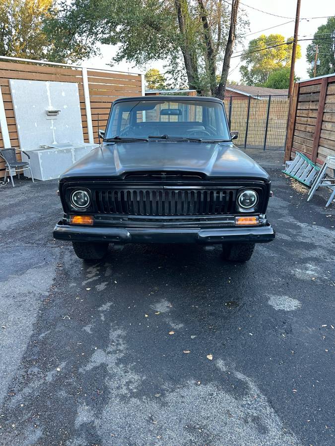 Jeep-Cherokee-1975-1