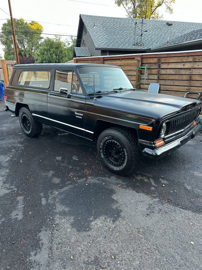 Jeep-Cherokee-1975