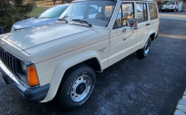 Jeep-Cherokee-SUV-1984-1