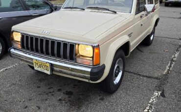 Jeep-Cherokee-SUV-1984-3