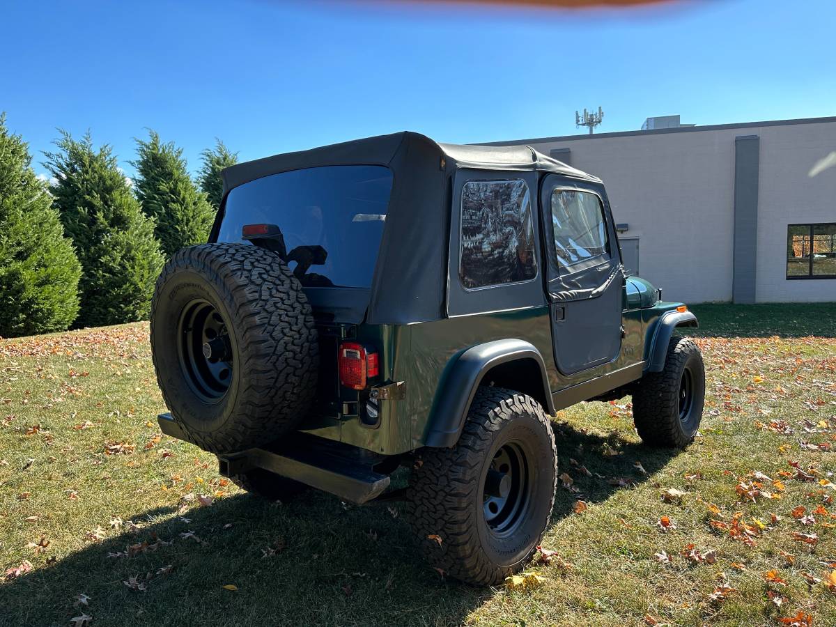 Jeep-Cj-7-1983-6