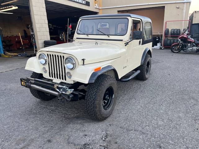 Jeep-Cj-7-1986-1