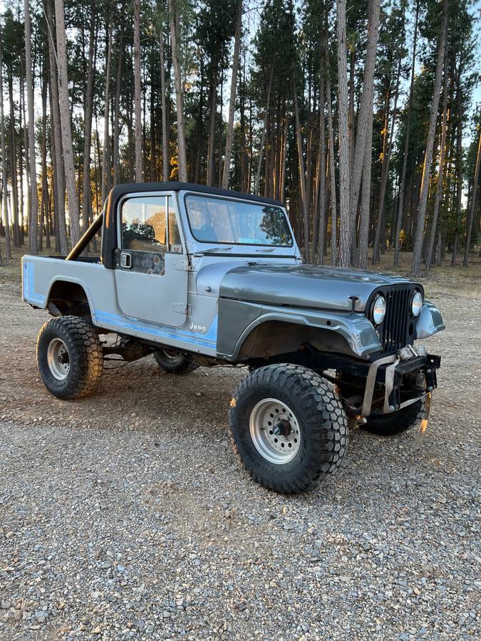 Jeep-Cj8-scrambler-1981