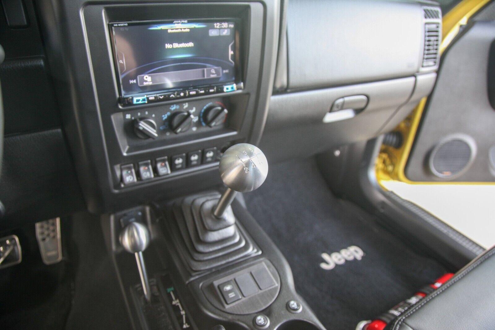 Jeep-Comanche-1989-19