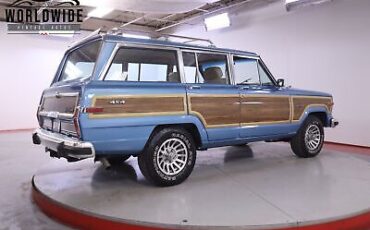 Jeep-GRAND-WAGONEER-1987-5