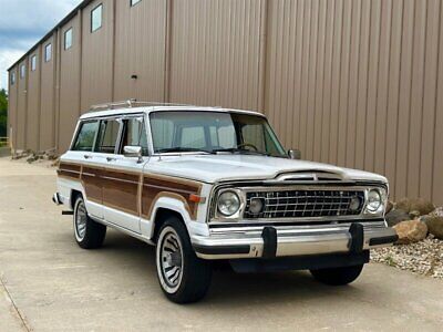 Jeep-Grand-Wagoneer-SUV-1984-3