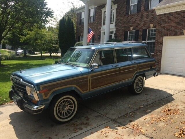 Jeep-Grand-Wagoneer-SUV-1987-3