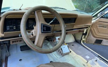 Jeep-Grand-wagoneer-1989-11