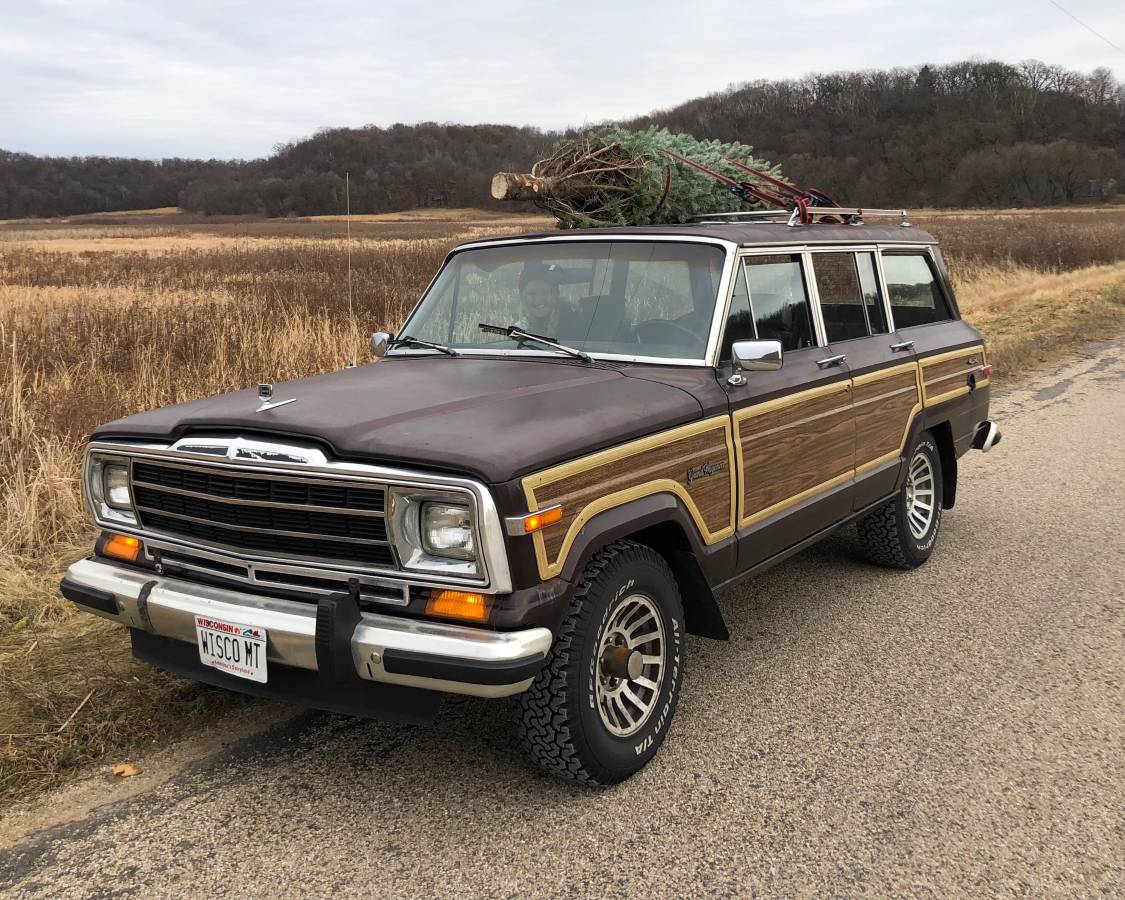 Jeep-Grand-wagoneer-1990