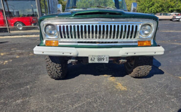 Jeep-J-10-Coupe-1978-2