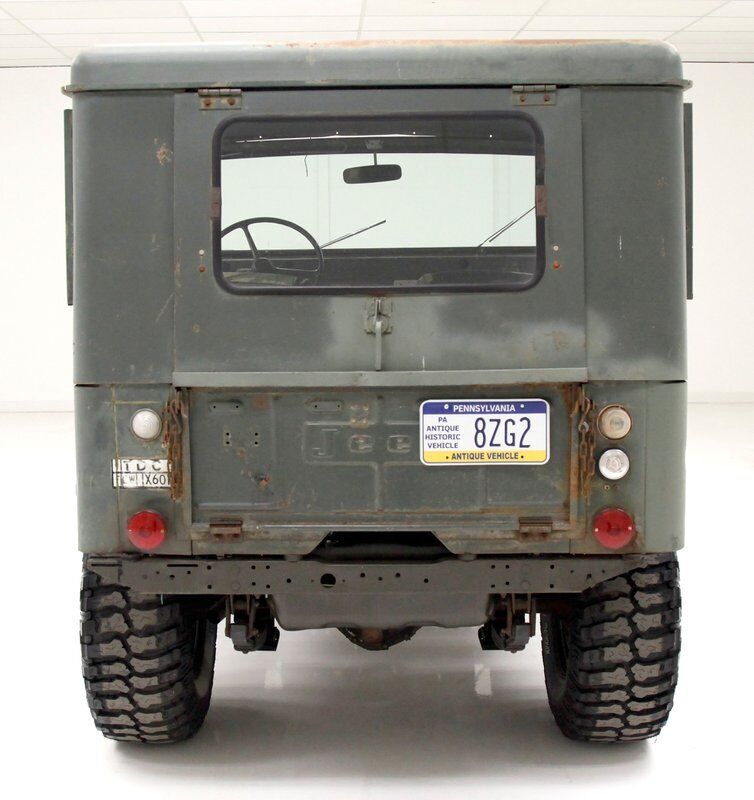 Jeep-Military-1972-3