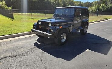 Jeep-Renegade-SUV-1992-1