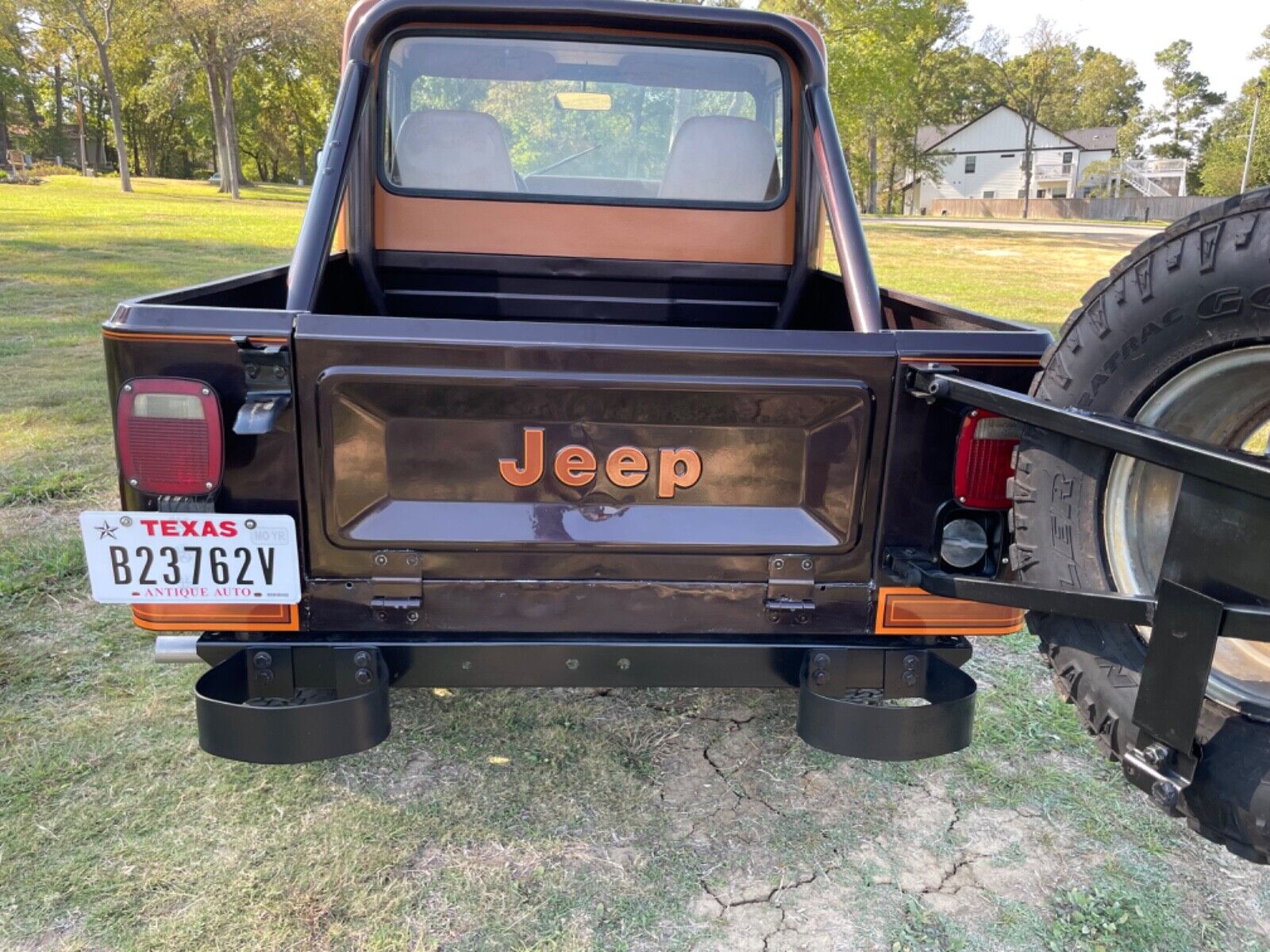 Jeep-Scrambler-1983-12