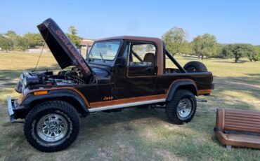 Jeep-Scrambler-1983-26