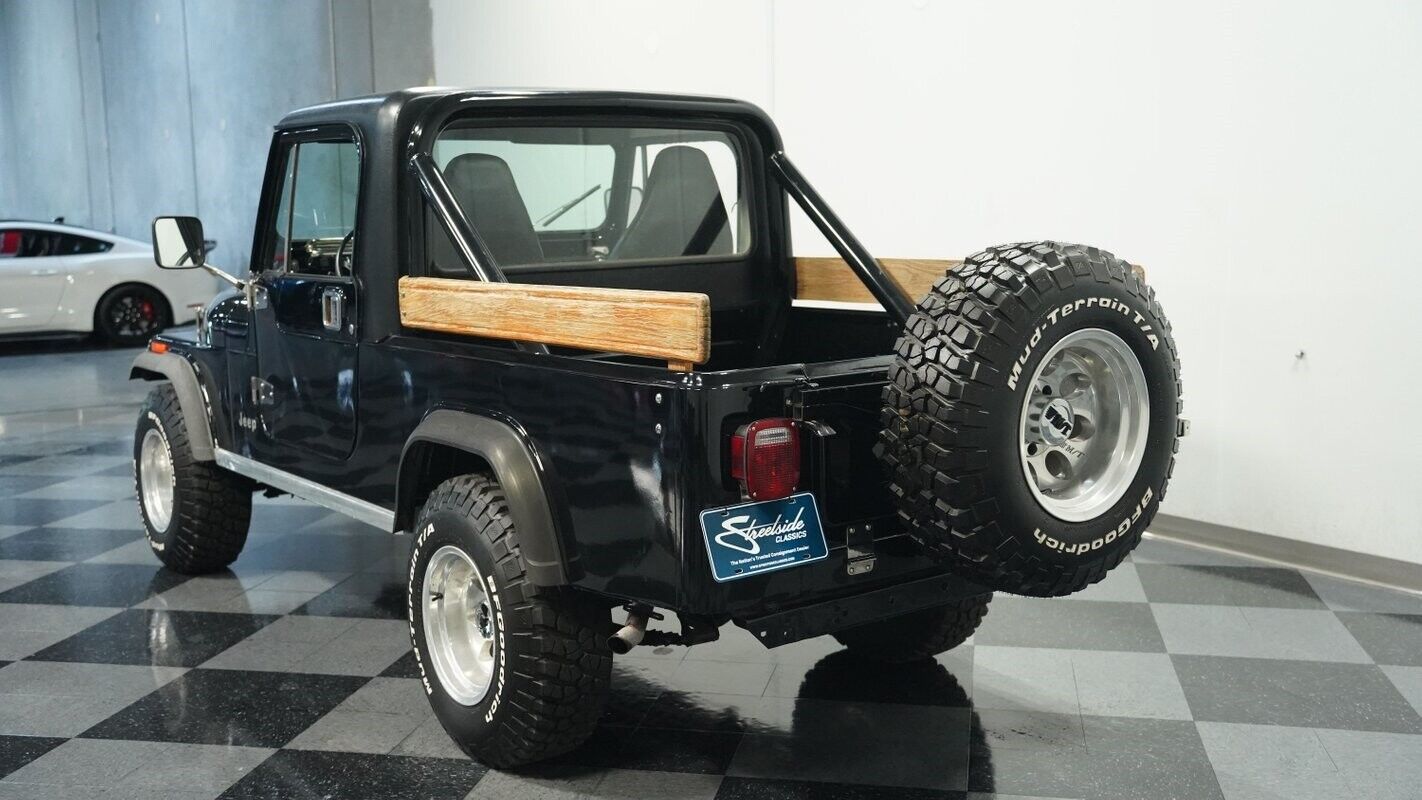 Jeep-Scrambler-Pickup-1981-8