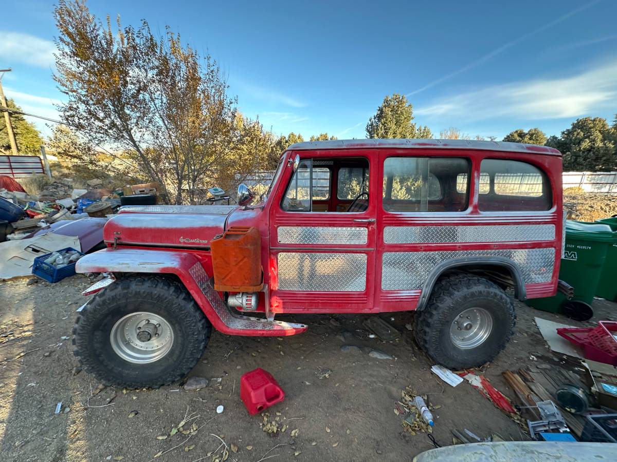 Jeep-Wagoneer-1959-4