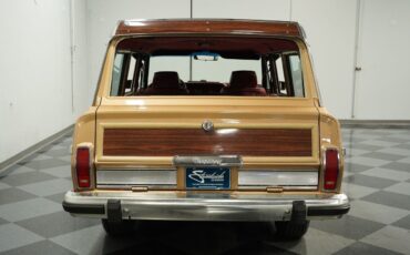 Jeep-Wagoneer-1985-8