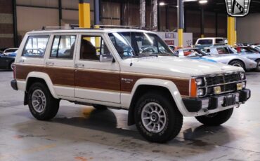 Jeep-Wagoneer-1986-5