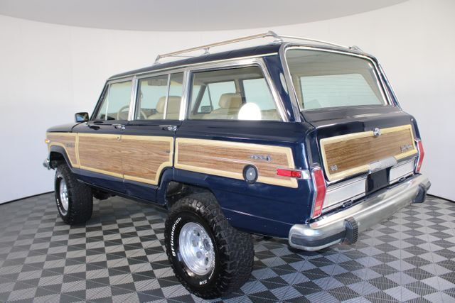 Jeep-Wagoneer-1987-4