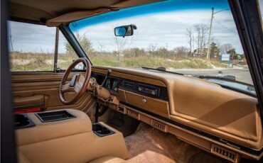 Jeep-Wagoneer-1988-30