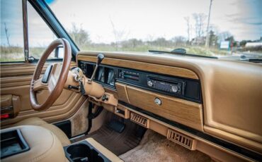 Jeep-Wagoneer-1988-36