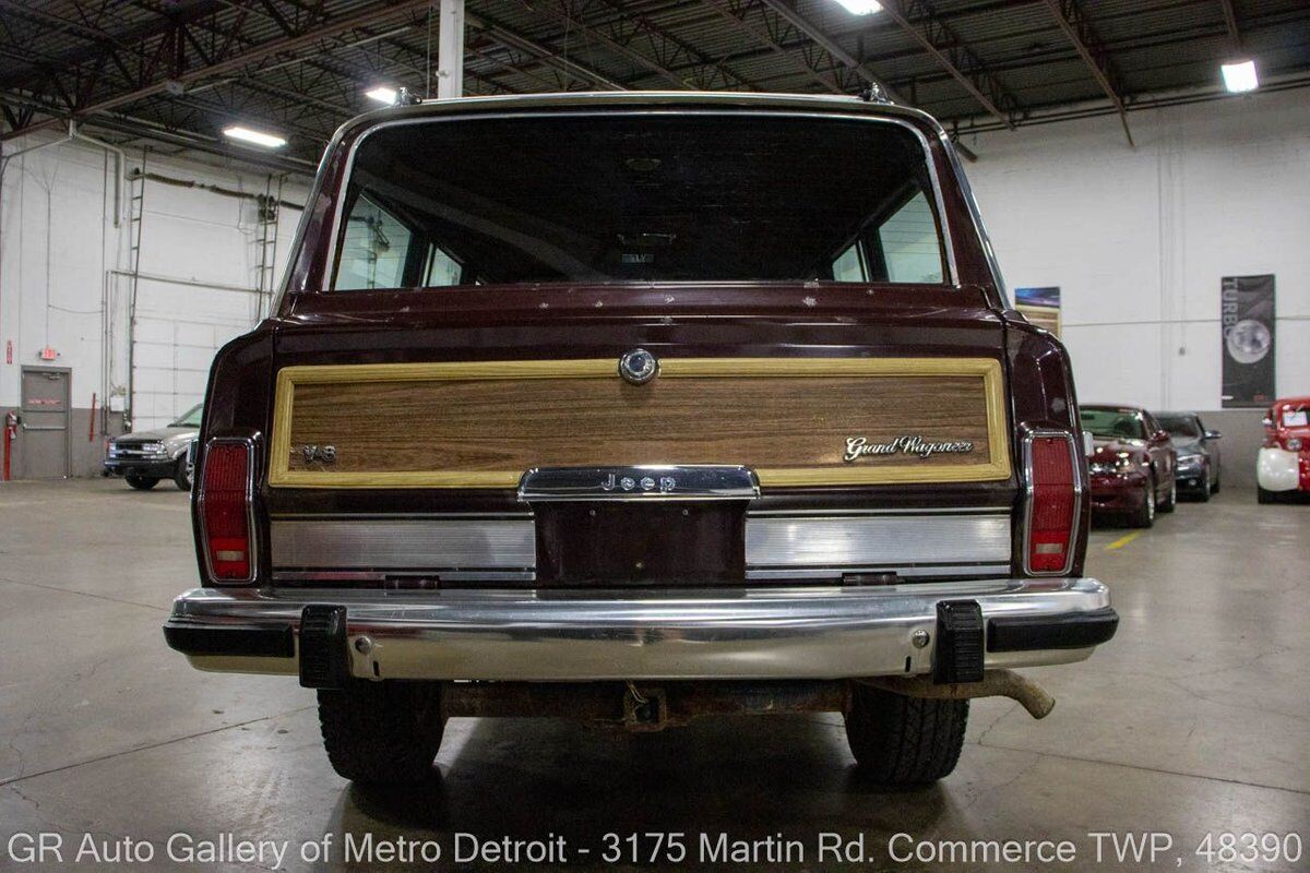 Jeep-Wagoneer-1988-5